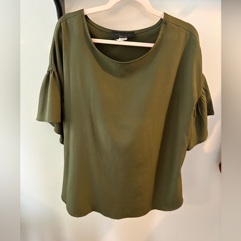 Flutter-Sleeve Blouse